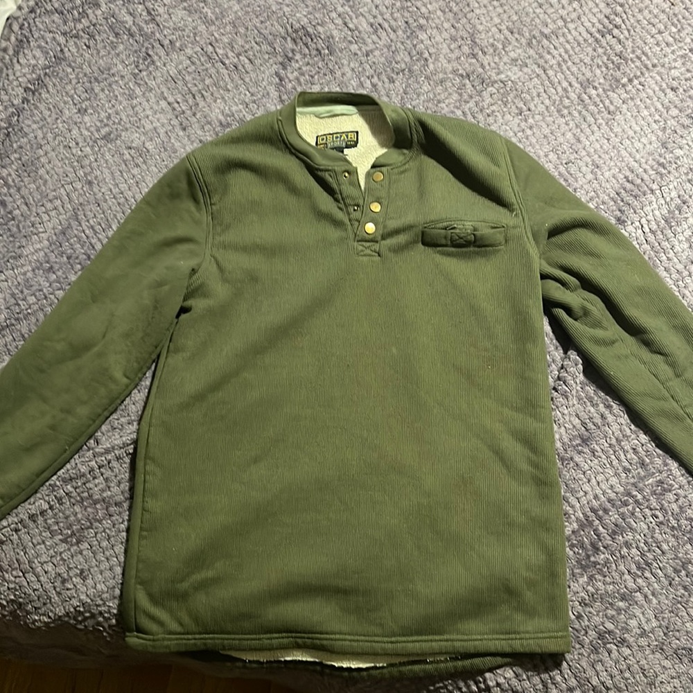 Oscar sports large sweatshirt